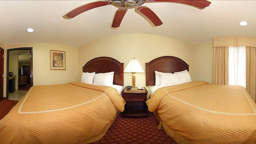 คอมฟอร์ต สวีท ยูคอน - เซาท์เวสต์ โอคลาโฮมาซิตี้ Hotel ภายนอก รูปภาพ
